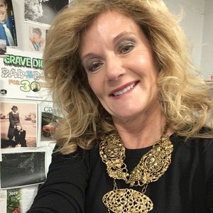 Meet your Posher, Marcia